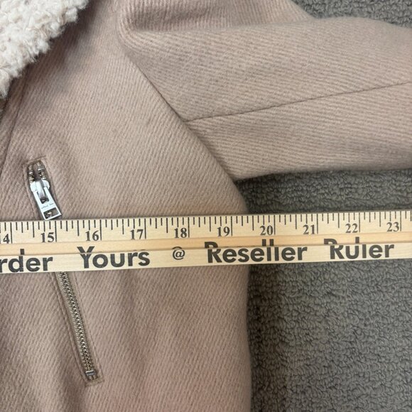 Aritzia Wilfred Free Jacket Womens Medium Beige Virgin Wool Shearling Motto Cozy - Picture 4 of 16